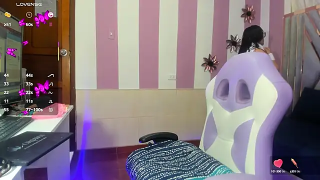 Snapshot of maria_paulac chatting on 02.19.25 maria paulac online show from 02.19.25