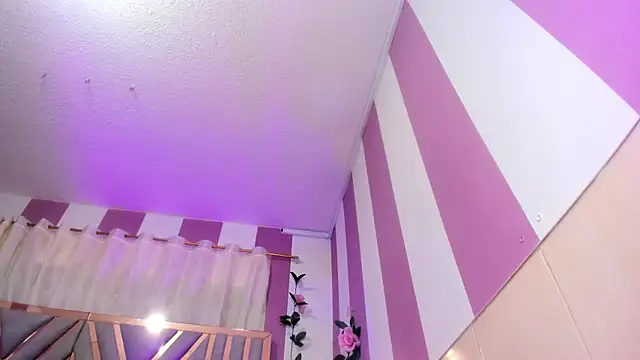 Snapshot of maria_paulac chatting on 02.21.25 maria paulac online show from 02.21.25