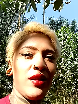 Snapshot of tatouagendecouple chatting on 01.16.25 tatouagendecouple online show from 01.16.25