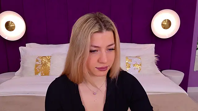 HelenaMorgan online show from 03.13.25