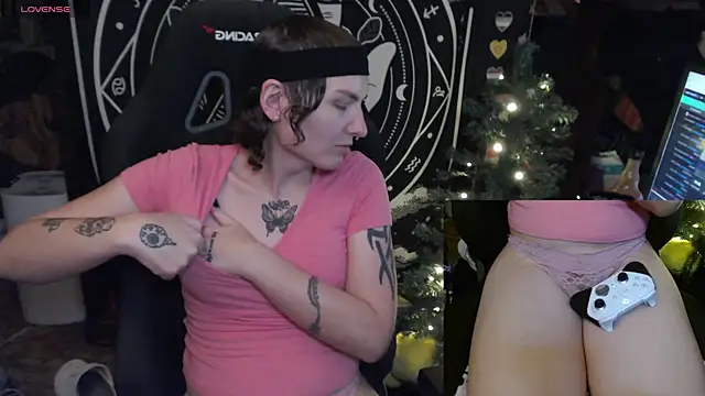 BrandiWRLD 999 online show from 01.17.25