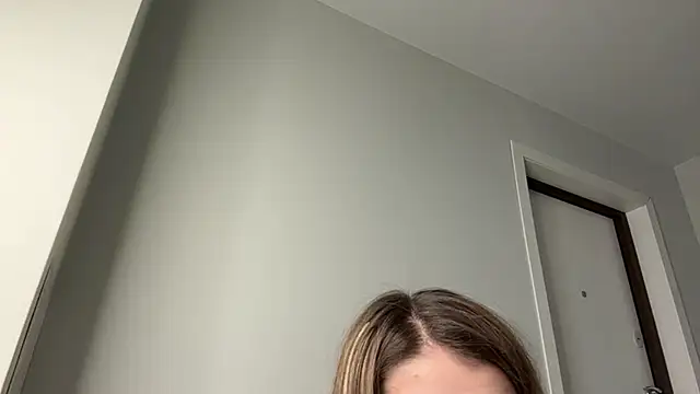 Snapshot of elisa_moon chatting on 02.07.25 elisa moon online show from 02.07.25