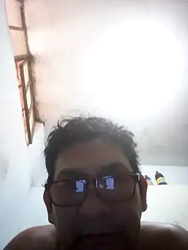 ardiente47 online show from 10.23.25