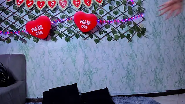 Snapshot of Pamesmith chatting on 02.28.25 Pamesmith online show from 02.28.25