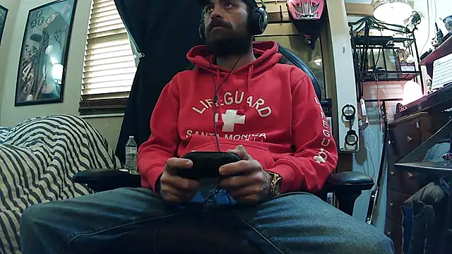 slutty guy12 online show from 02.14.25