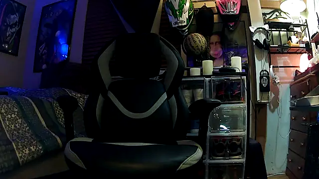 slutty guy12 online show from 02.25.25