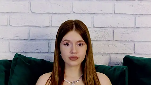 MilanaBalmain online show from 02.08.25