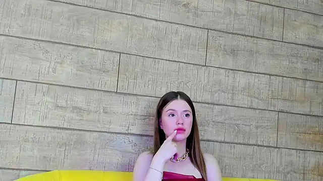 MilanaBalmain online show from 02.10.25