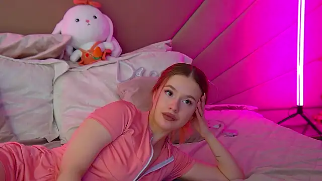 MilanaBalmain online show from 03.03.25