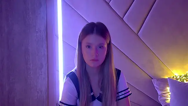 MilanaBalmain online show from 09.23.25