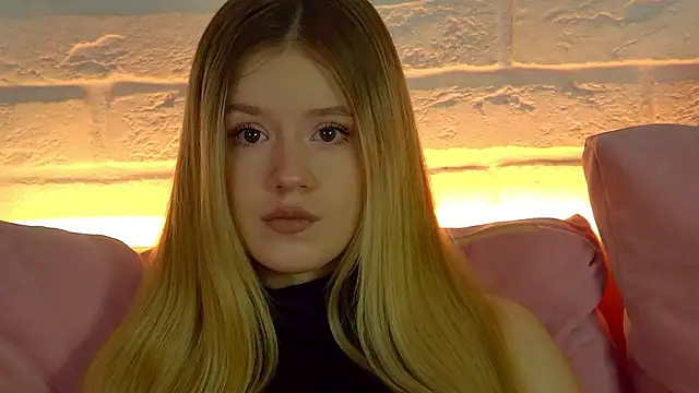 MilanaBalmain online show from 12.01.25