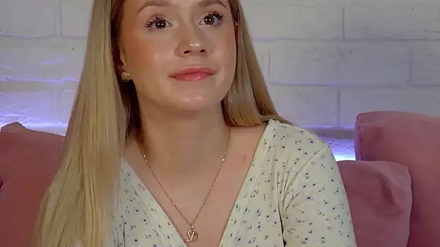 MilanaBalmain online show from 04.15.26