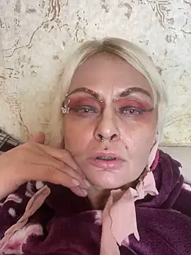 Gardener of Illusions online show from 09.29.25