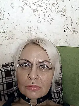 Gardener of Illusions online show from 10.24.25