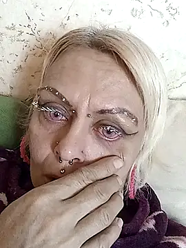 Snapshot of Gardener_of_Illusions chatting on 12.01.25 Gardener of Illusions online show from 12.01.25