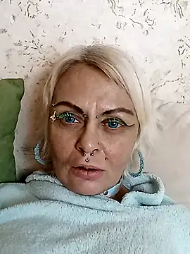 Snapshot of Gardener_of_Illusions chatting on 12.02.25 Gardener of Illusions online show from 12.02.25