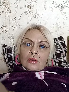 Snapshot of Gardener_of_Illusions chatting on 12.18.25 Gardener of Illusions online show from 12.18.25