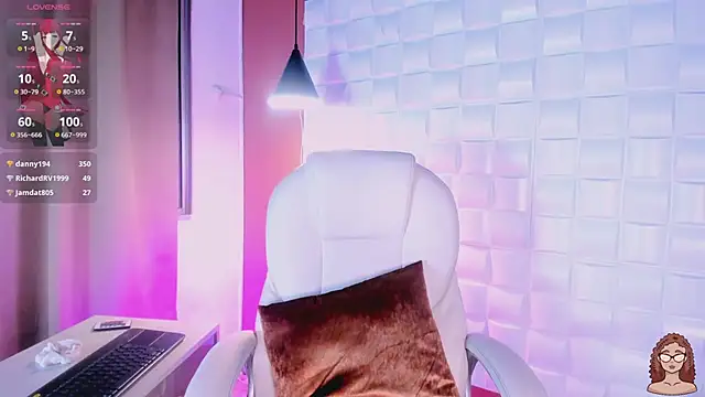 keendaall online show from 02.20.25