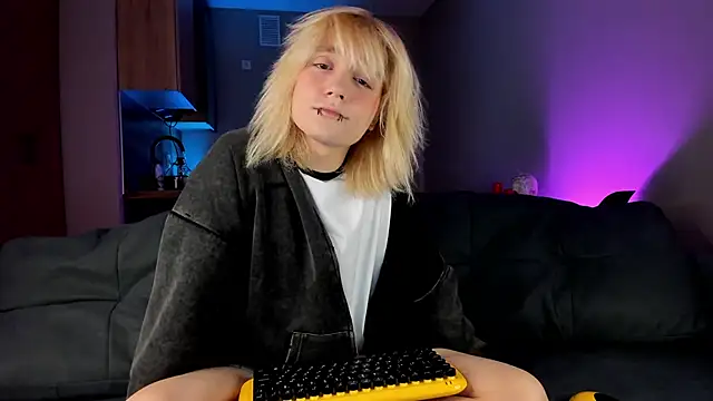 Snapshot of Gregory_Byyrd chatting on 01.20.25 Gregory Byyrd online show from 01.20.25