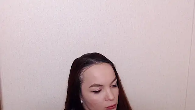 Avylew online show from 02.23.25