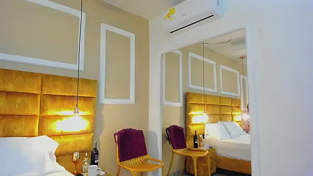 Snapshot of adarussell chatting on 02.08.26 adarussell online show from 02.08.26