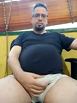 Snapshot of MrBig_2024 chatting on 12.16.24 MrBig 2024 online show from 12.16.24