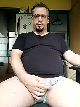 Snapshot of MrBig_2024 chatting on 01.17.25 MrBig 2024 online show from 01.17.25