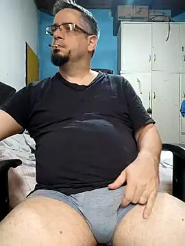 Snapshot of MrBig_2024 chatting on 02.12.25 MrBig 2024 online show from 02.12.25