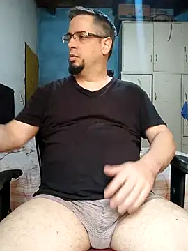 Snapshot of MrBig_2024 chatting on 02.22.25 MrBig 2024 online show from 02.22.25