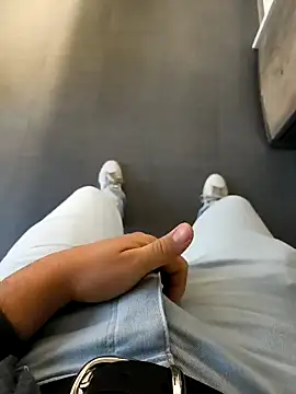 cricrimsBarcelona online show from 12.31.24