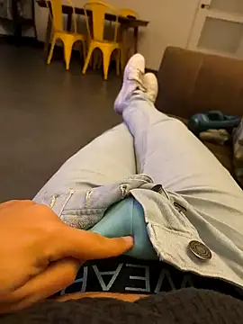 cricrimsBarcelona online show from 01.08.25