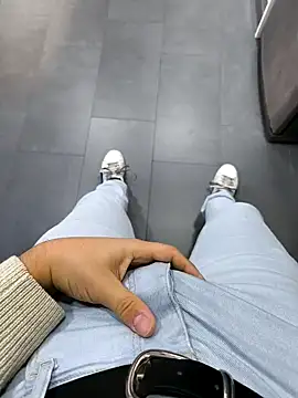 cricrimsBarcelona online show from 01.16.25