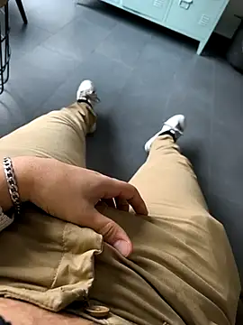 cricrimsBarcelona online show from 02.14.25