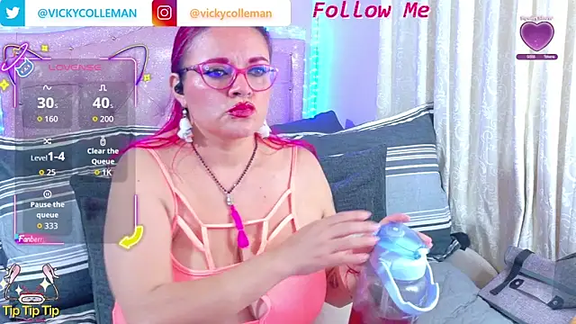 Snapshot of VickyColleman chatting on 10.23.25 VickyColleman online show from 10.23.25