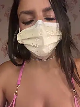 Snapshot of shanelle0 chatting on 09.19.25 shanelle0 online show from 09.19.25