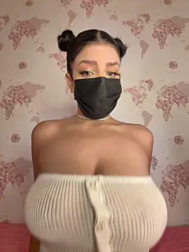 Snapshot of shanelle0 chatting on 10.25.25 shanelle0 online show from 10.25.25