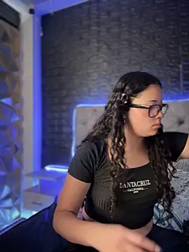 Snapshot of Paloma__LS chatting on 03.17.25 Paloma LS online show from 03.17.25