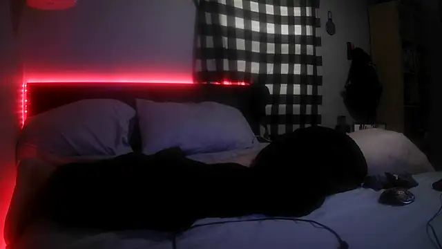 Snapshot of smokee_parT903 chatting on 12.20.24 smokee parT903 online show from 12.20.24