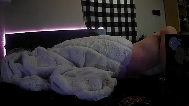 Snapshot of smokee_parT903 chatting on 01.18.25 smokee parT903 online show from 01.18.25