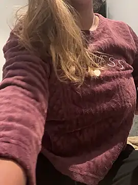 Snapshot of TEMPTING-TAMMY chatting on 02.15.26 TEMPTING-TAMMY online show from 02.15.26