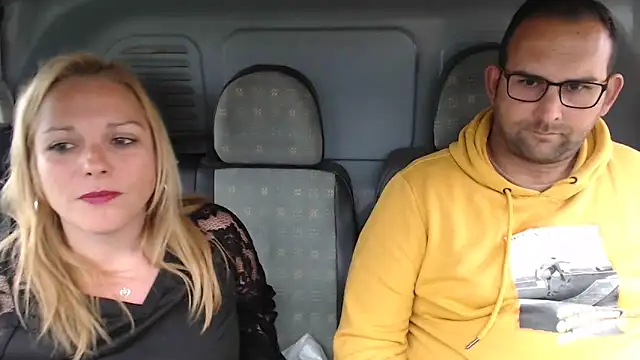 Snapshot of Doucelouve9 chatting on 03.19.25 Doucelouve9 online show from 03.19.25