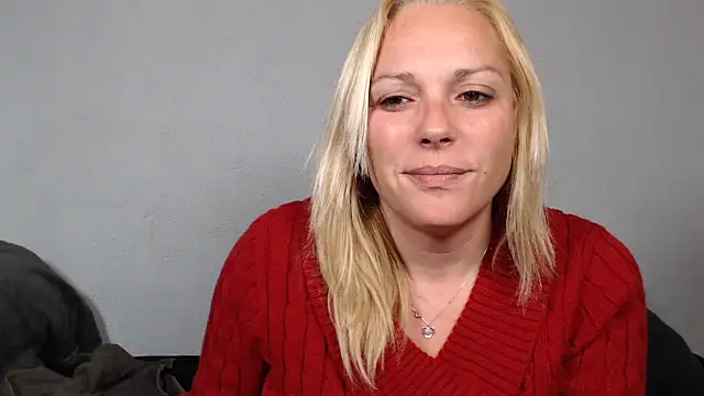 Snapshot of Doucelouve9 chatting on 02.10.26 Doucelouve9 online show from 02.10.26