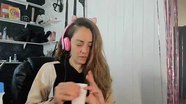 jessiburningheels online show from 11.14.25