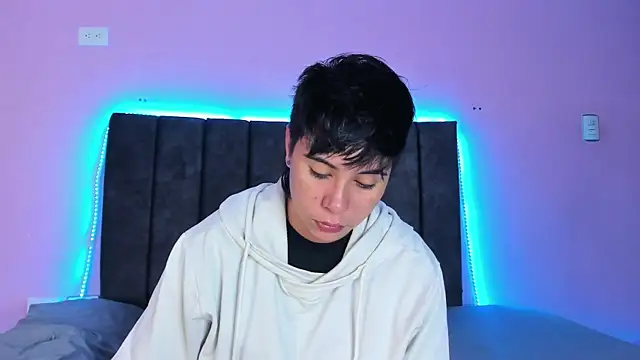 AbbySmiitth  online show from 01.26.25