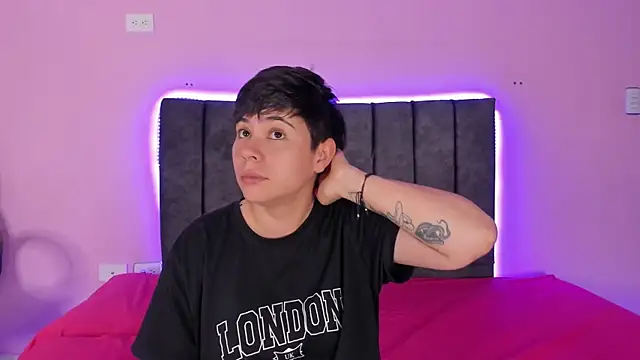 AbbySmiitth  online show from 01.29.25