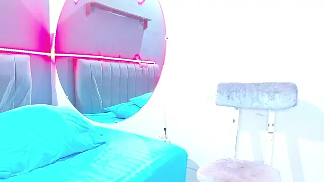 minimi naty online show from 01.21.25