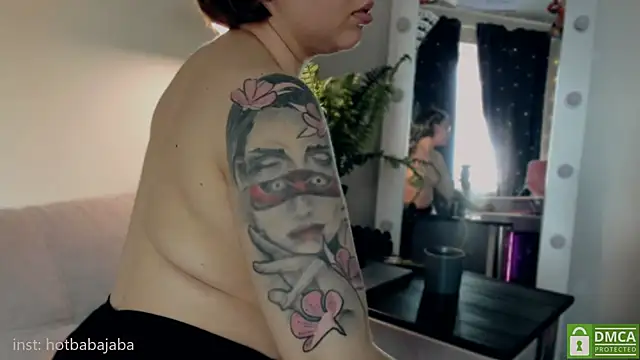 Snapshot of whoa-hoa-hoa-hoa-hoa chatting on 03.05.25 whoa-hoa-hoa-hoa-hoa online show from 03.05.25