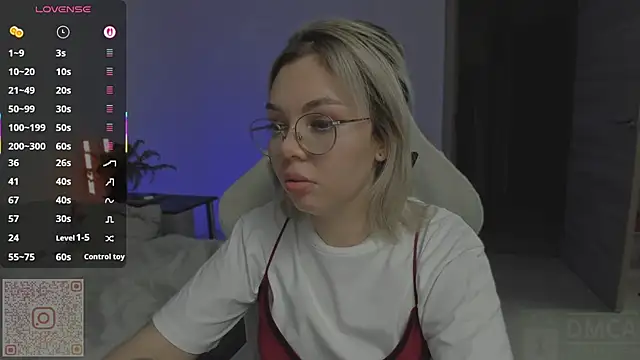 Snapshot of whoa-hoa-hoa-hoa-hoa chatting on 09.21.25 whoa-hoa-hoa-hoa-hoa online show from 09.21.25