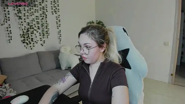 Snapshot of whoa-hoa-hoa-hoa-hoa chatting on 01.13.26 whoa-hoa-hoa-hoa-hoa online show from 01.13.26