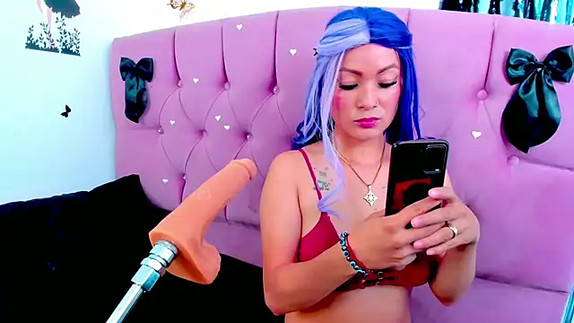 danythomsonm online show from 04.12.26